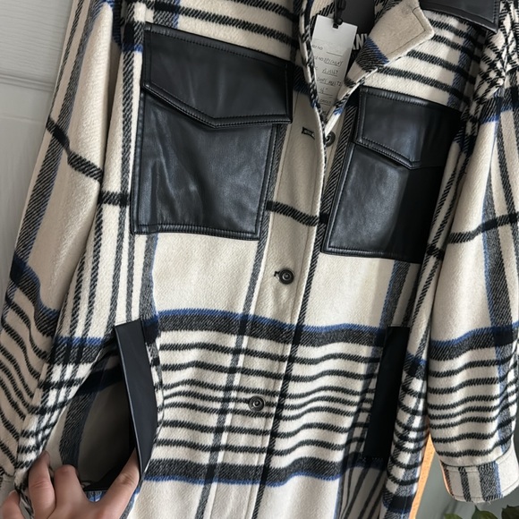 DKNY ONG LIGHT JACKET WITH POCKETS - Picture 5 of 6